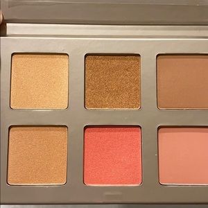 Iconic London Blaze Chaser Face Palette